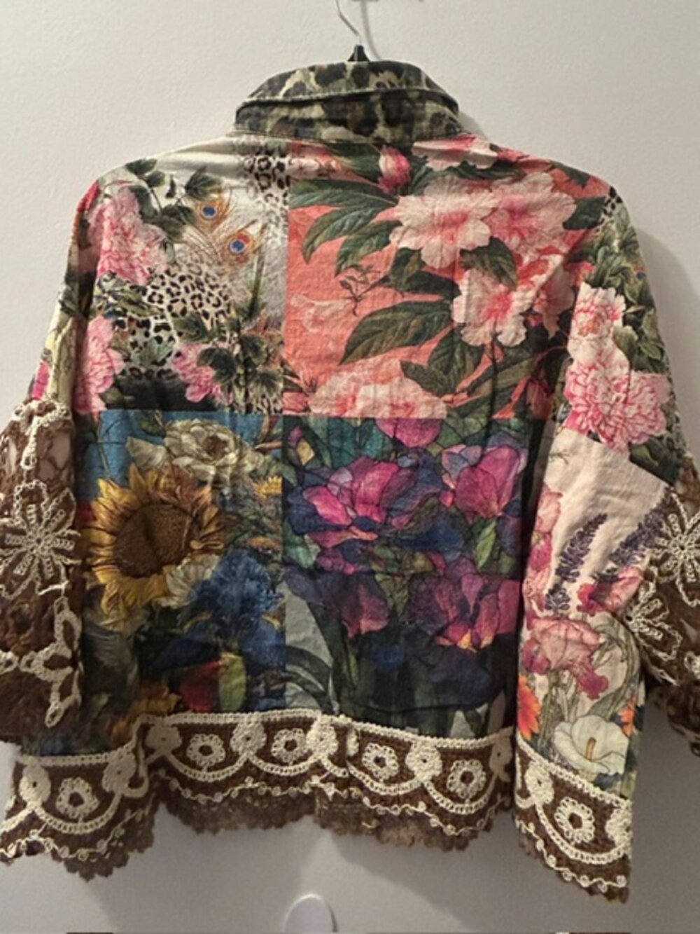 A Rare Bird Leopard Floral Print Crochet Beaded Button Front Garden Jacket NWT - Picture 15 of 16